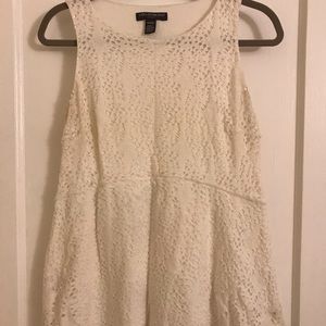 White pea in a pod maternity top